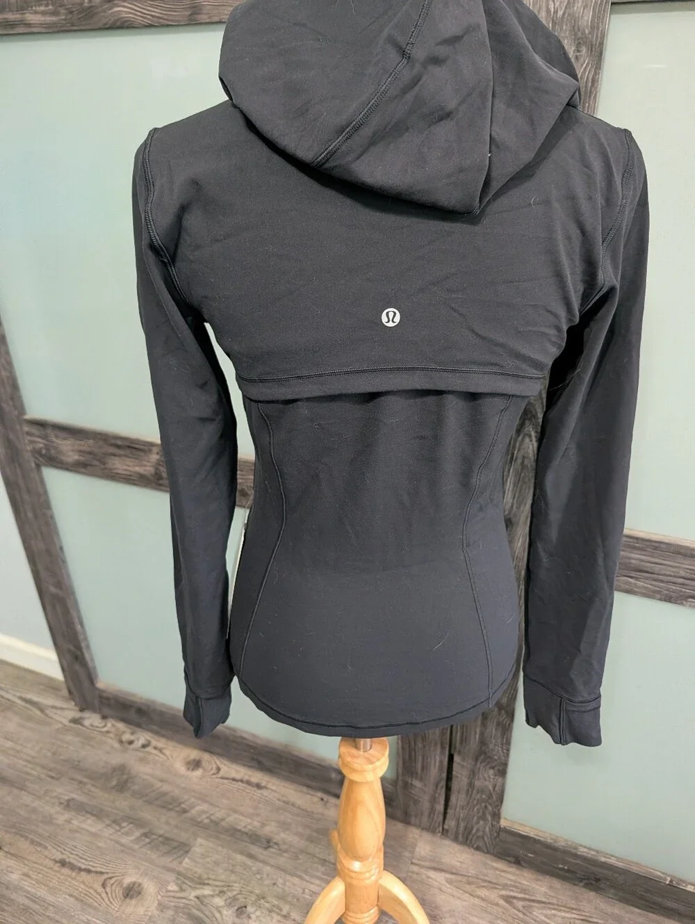 Lululemon Hooded Define Jacket *Nulu  Embroidery Sleeve